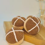 kids crochet play food - squishy plain hot cross bun
