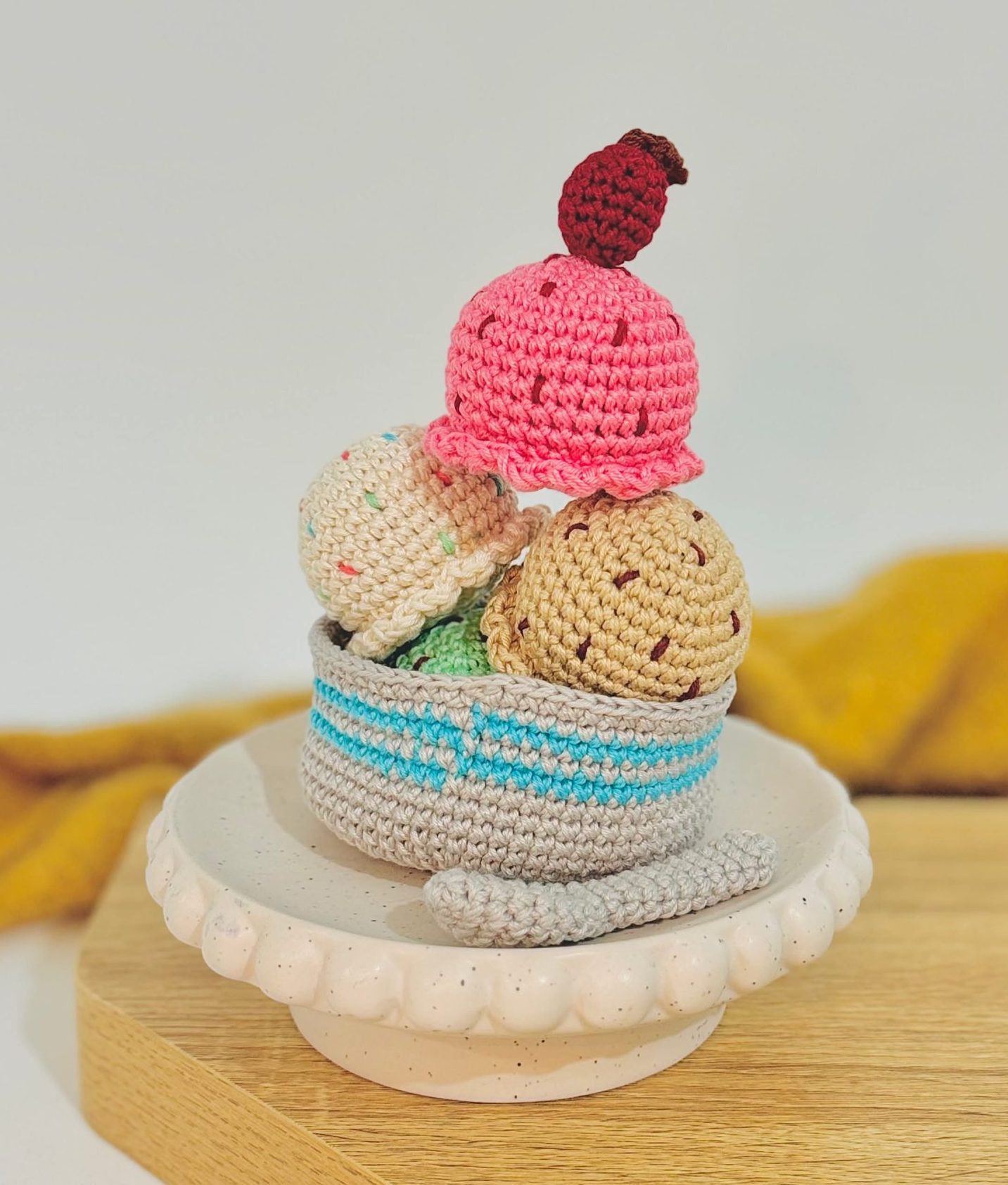kids crochet play food sundae set - strawberry, vanilla, mint and chocolate ice cream scoop with spoon and bowl