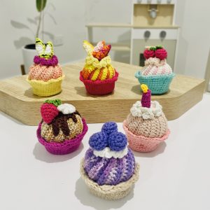 swirly cupcakes - mini cupcakes